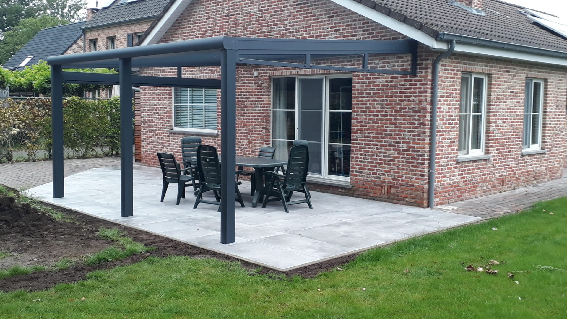 Terrasoverkapping + Jondal spie ramen en deuren